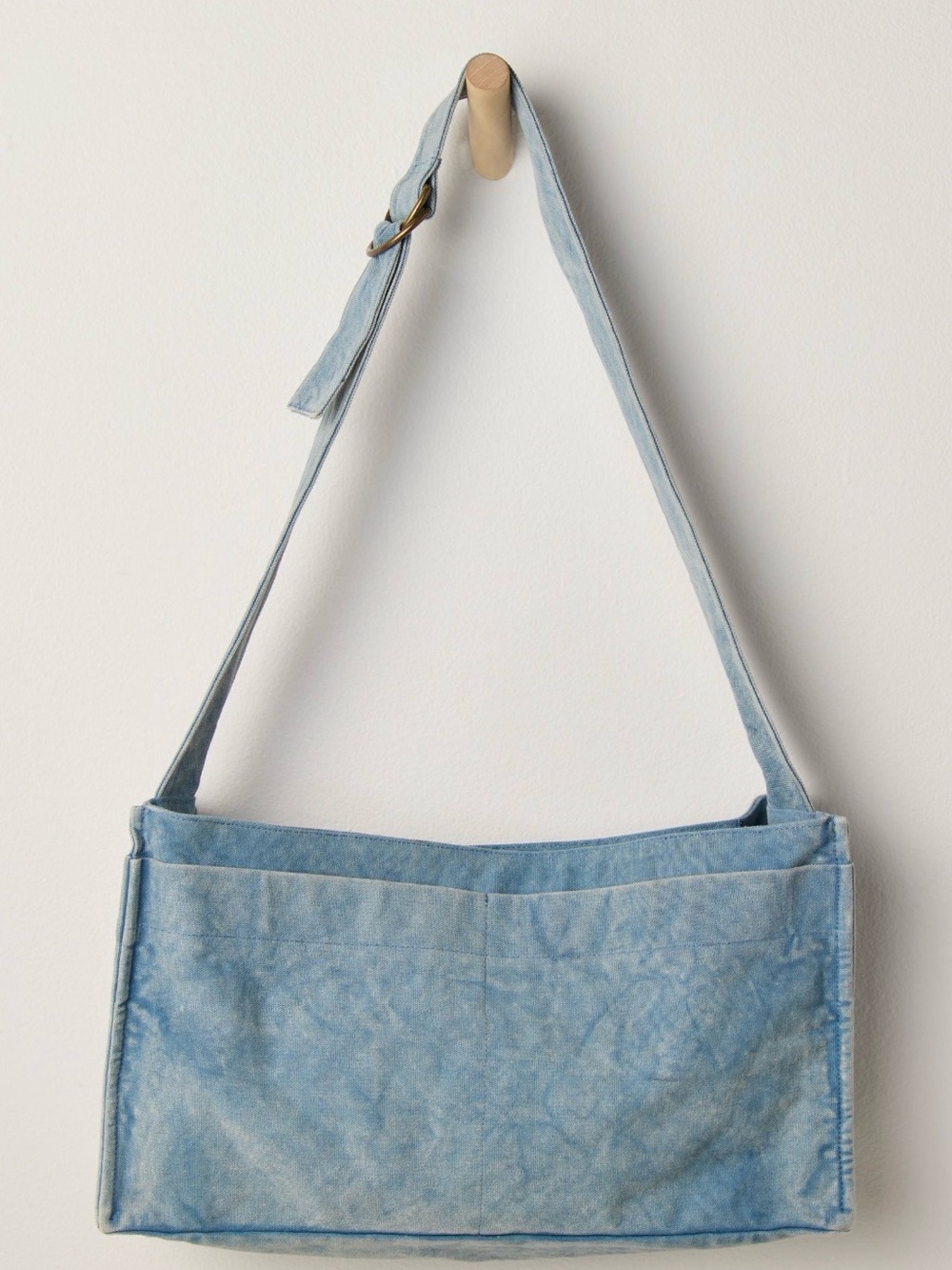 Free People Camp Crush Sling Bag Blue - Picture 2 of 7